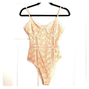 💫 BRAND NEW 💫 Charlotte Russe // 1 Piece // S